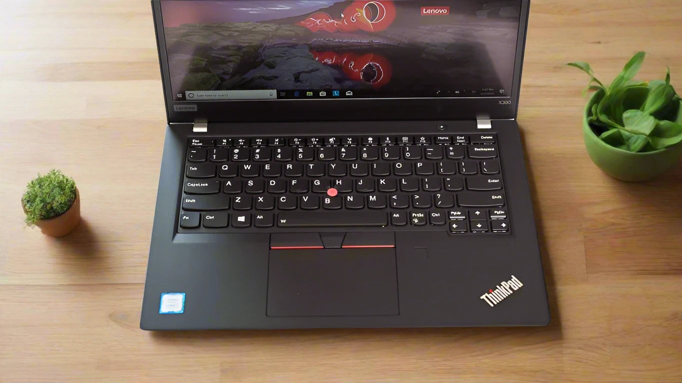 Lenovo ThinkPad X390 Core i7-8665U 256GB 8 GB Non-Touch Screen: